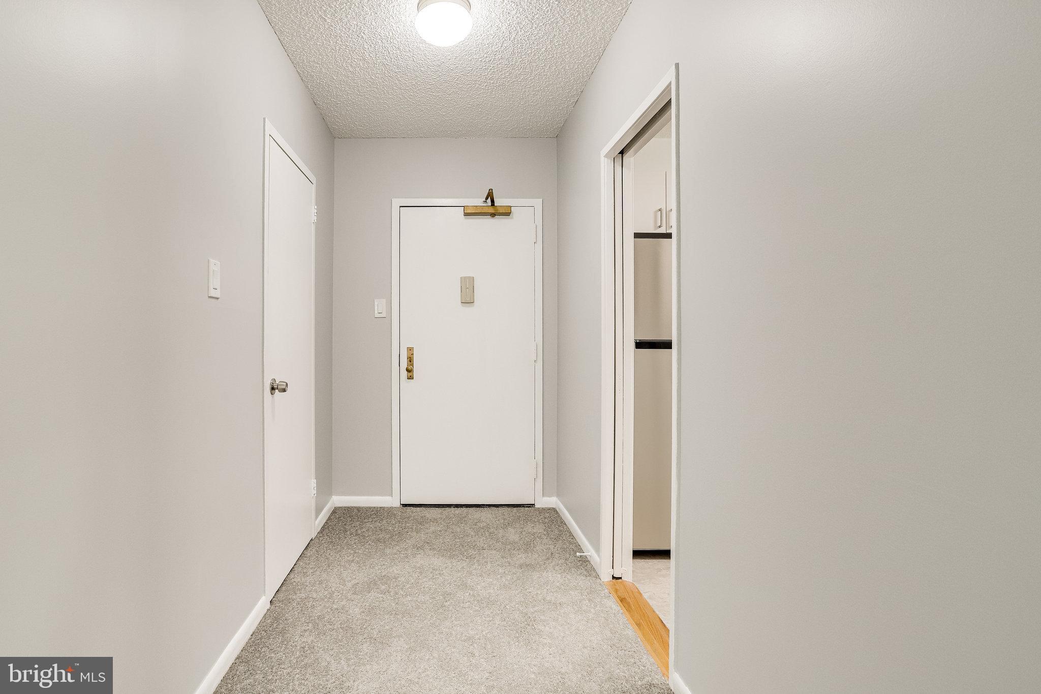 SKYLINE PLAZA - Residential Lease