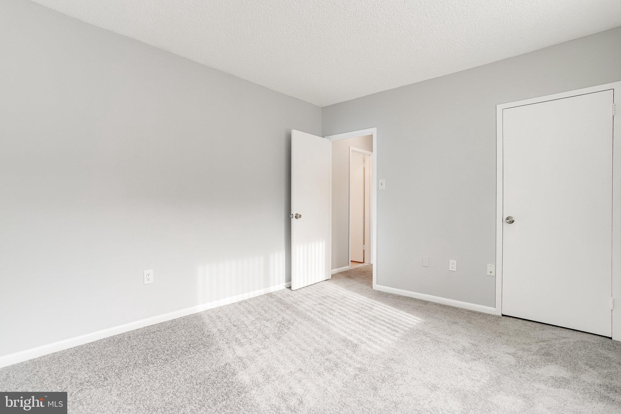 SKYLINE PLAZA - Residential Lease