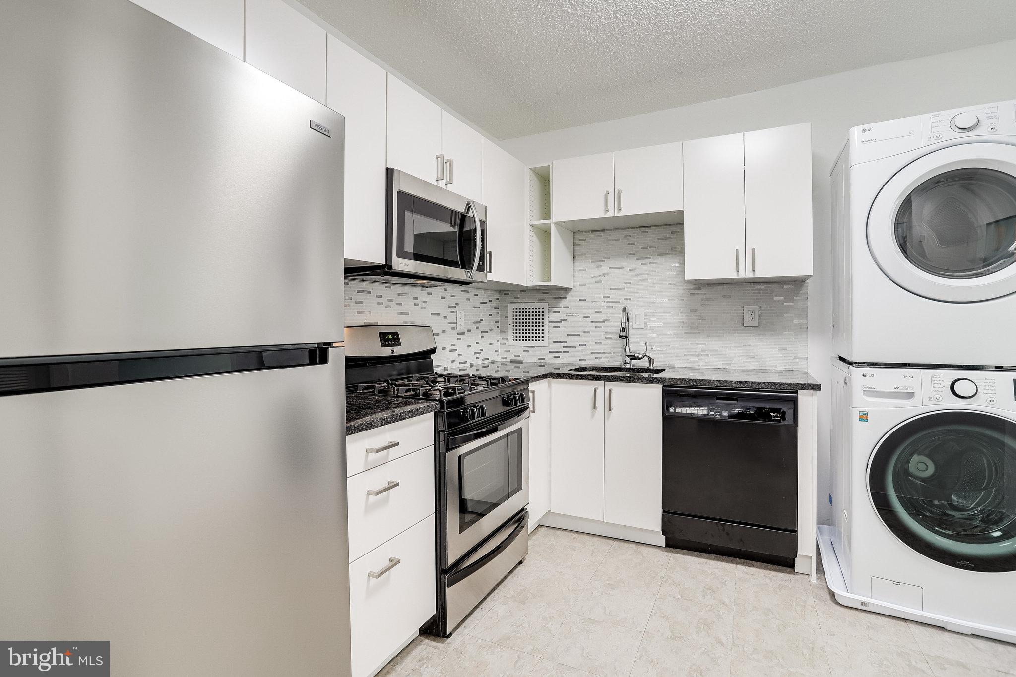 SKYLINE PLAZA - Residential Lease