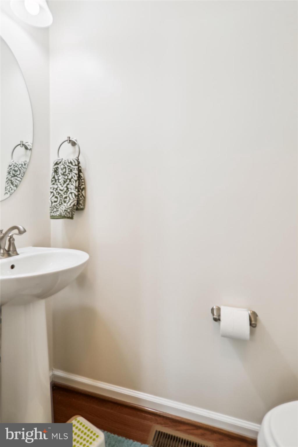 CLARKSBURG VILLAGE - Residential Lease