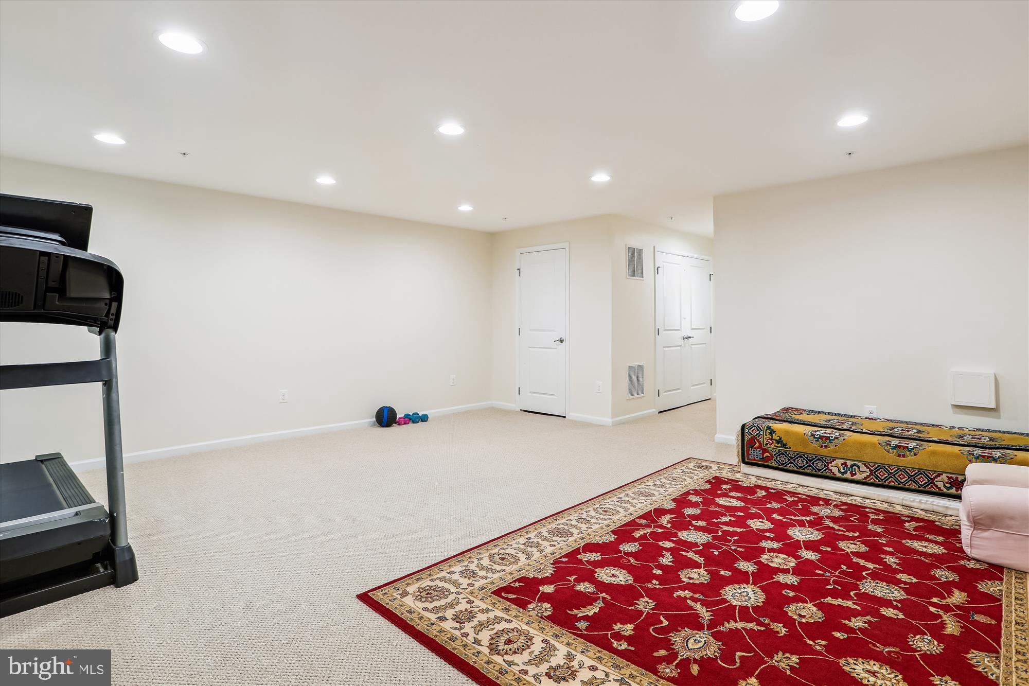 CLARKSBURG VILLAGE - Residential Lease