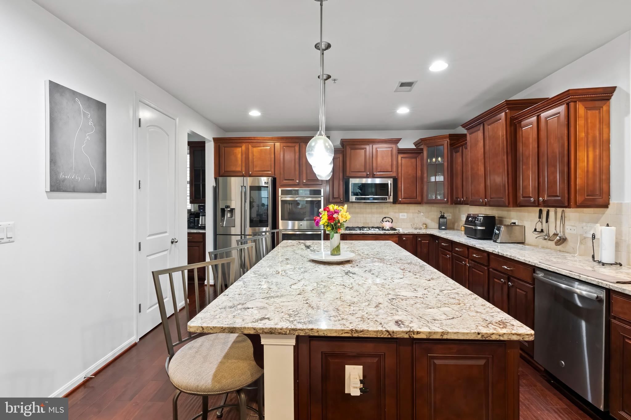 TUCKER WOODS - Residential