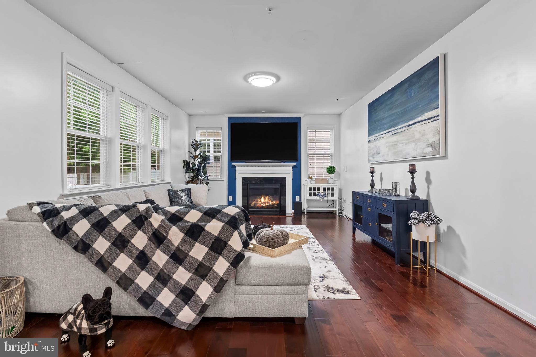 TUCKER WOODS - Residential