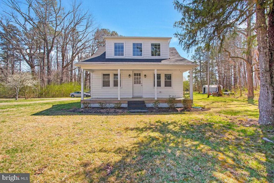 This Cape Cod has been updated within the past 2-3 years.  Large lot and great location make this home a great fit for many buyers.  Ready for the next loving owner.  This is one of those that can be "the one" for you.  Call quickly as this surely will not be around long.