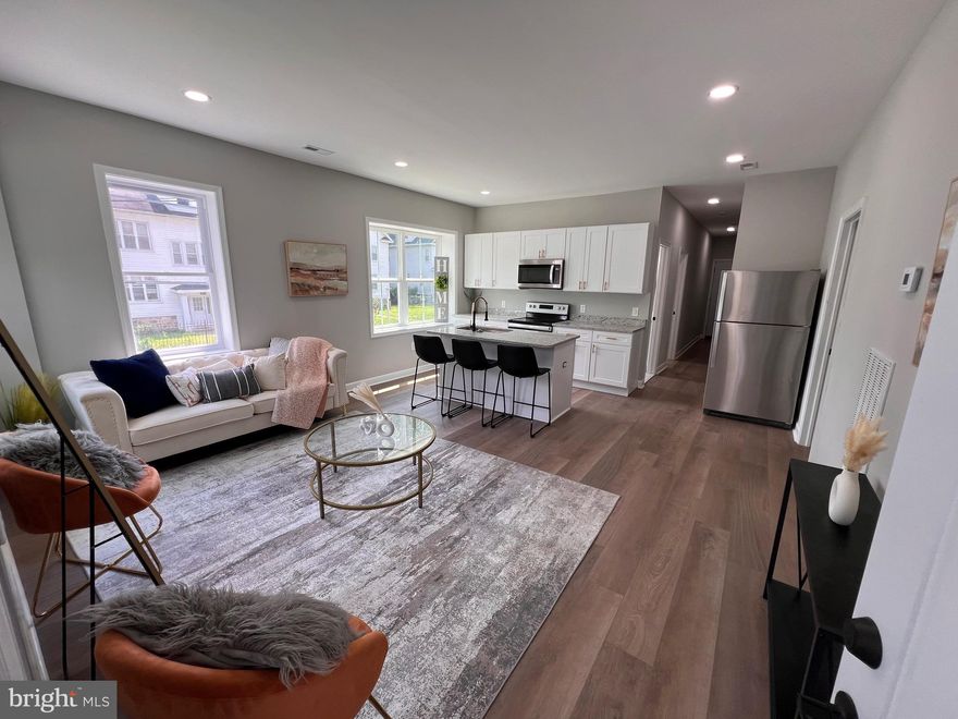 Come check out this beautifully renovated end unit home in a desired neighborhood of forest park. This house boasts many updates throughout including  newly updated kitchen with tall white cabinets, granite counter tops, dishwasher, in unit washer/dryer, an island, luxury vinyl plank  flooring,  and stainless steel appliances. 

This property boasts 2 bedrooms 2 full with ample closet spaces. The property also features shared outdoor spaces like a  covered front  porch and seperate backyard  decks.
Lots of on street parking on a quit street. 

Tenant covers all utilities including water. 

Please contact me directly for a showing or reach out to your agent to see this property today.