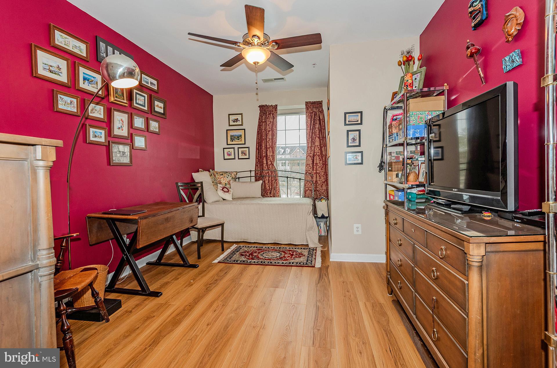 PINEY ORCHARD - Residential