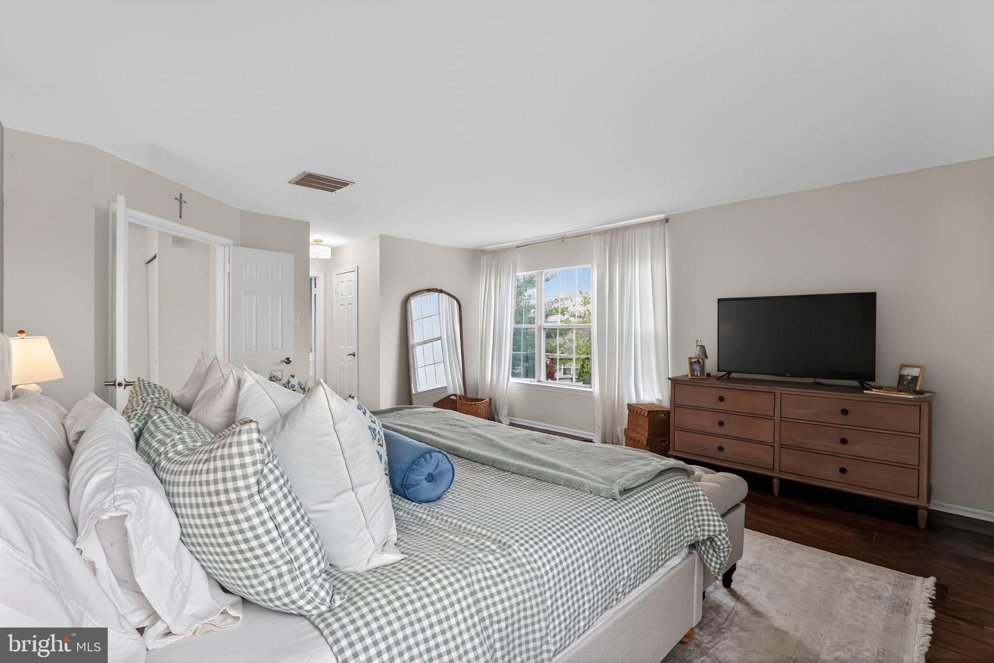 NEWTOWN GRANT - Residential