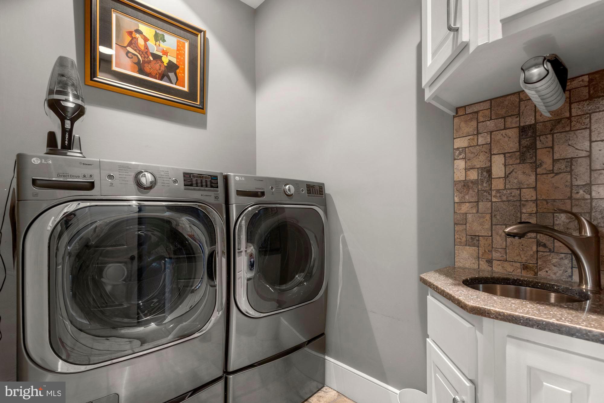 AYR HILL - Residential