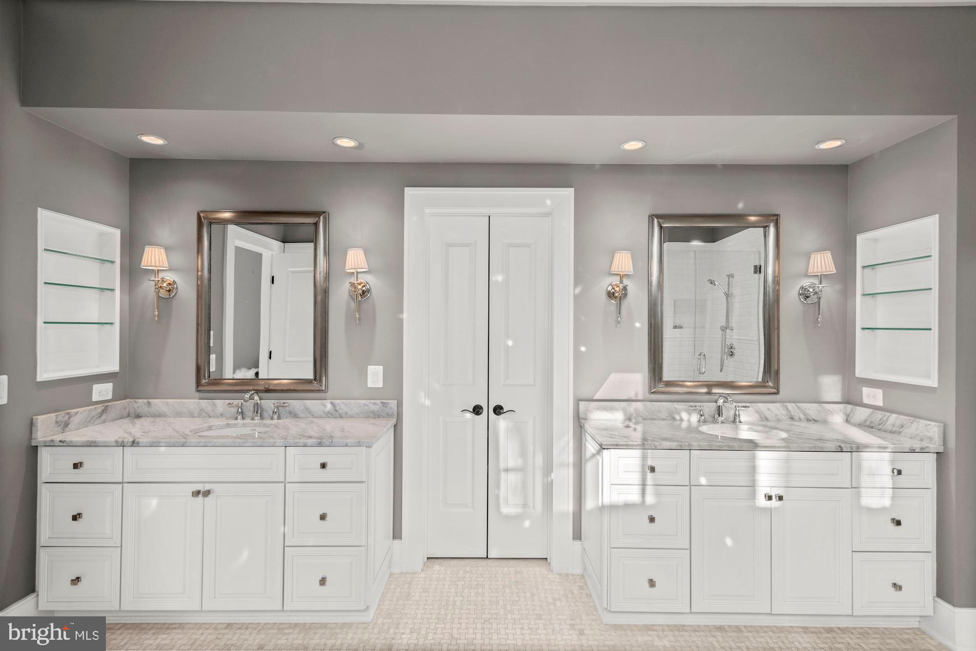 AYR HILL - Residential