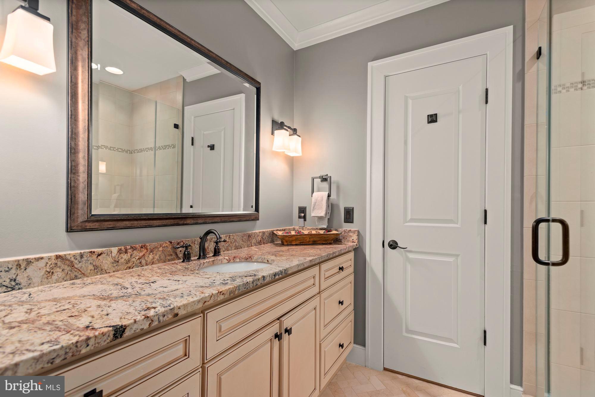 AYR HILL - Residential