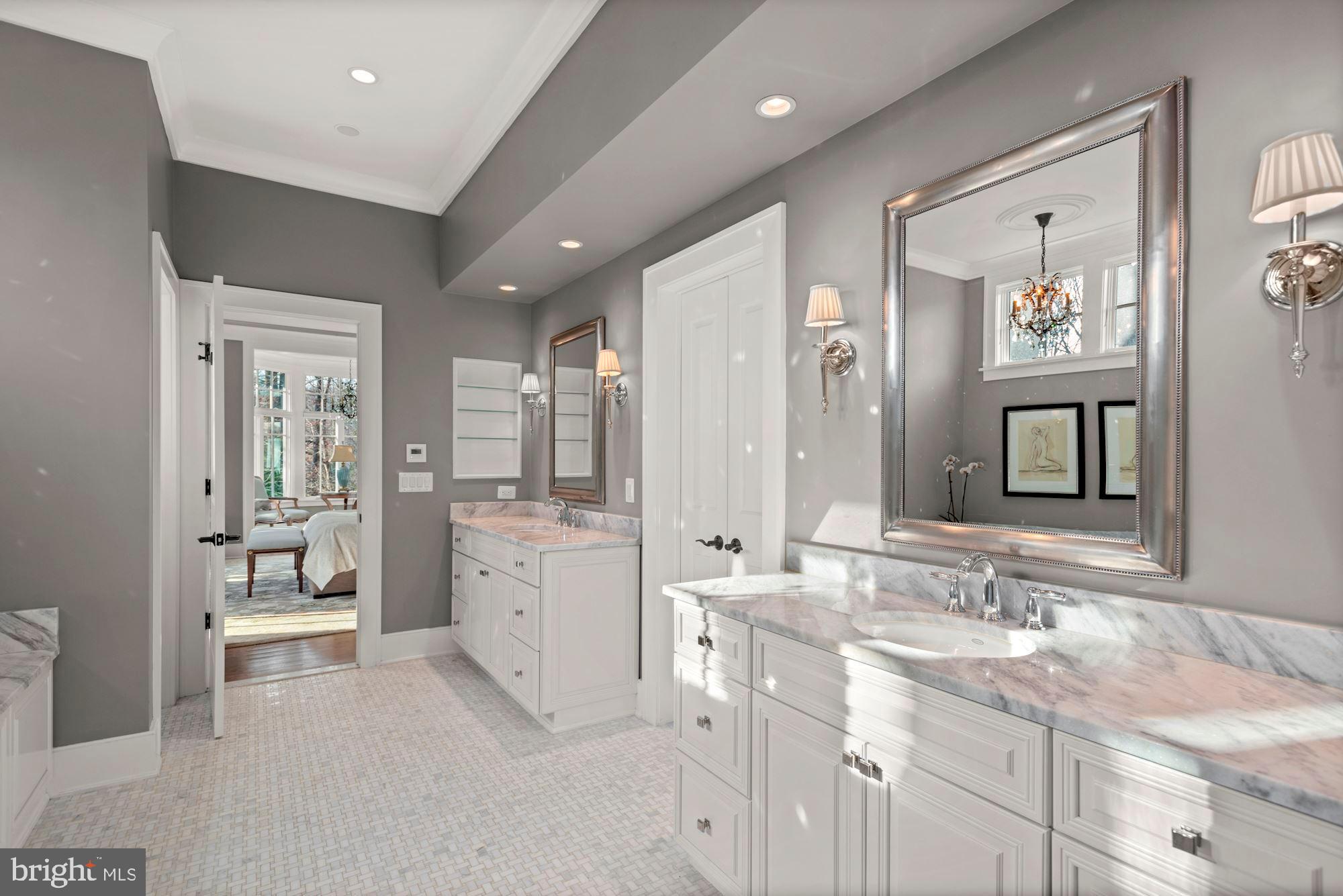 AYR HILL - Residential