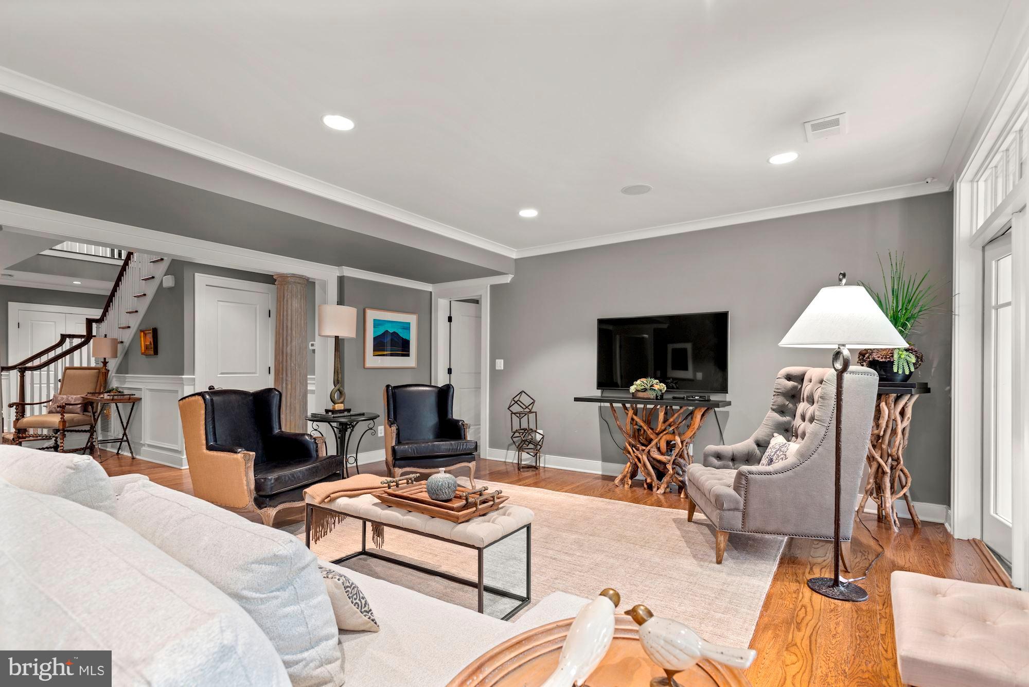 AYR HILL - Residential