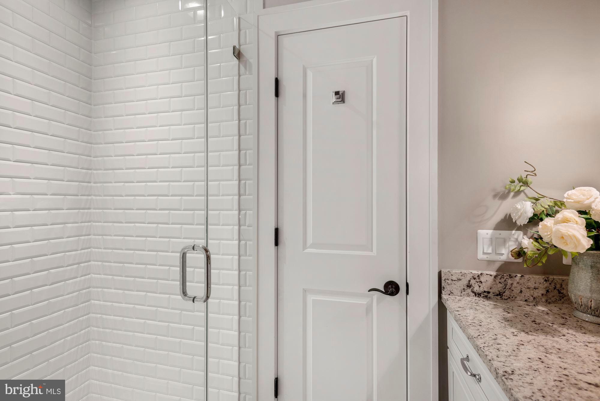 AYR HILL - Residential