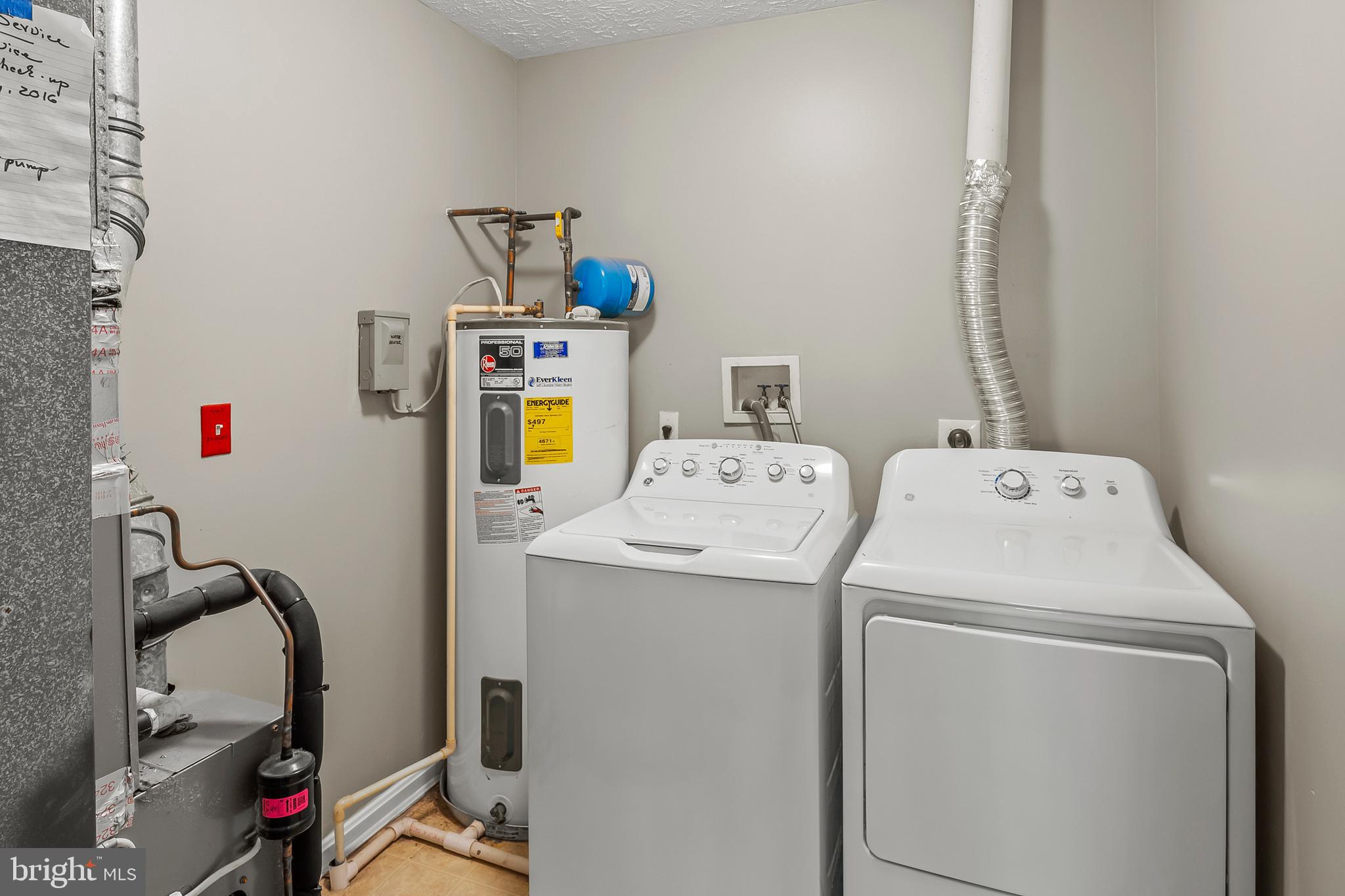 ANNAPOLIS OVERLOOK - Residential Lease