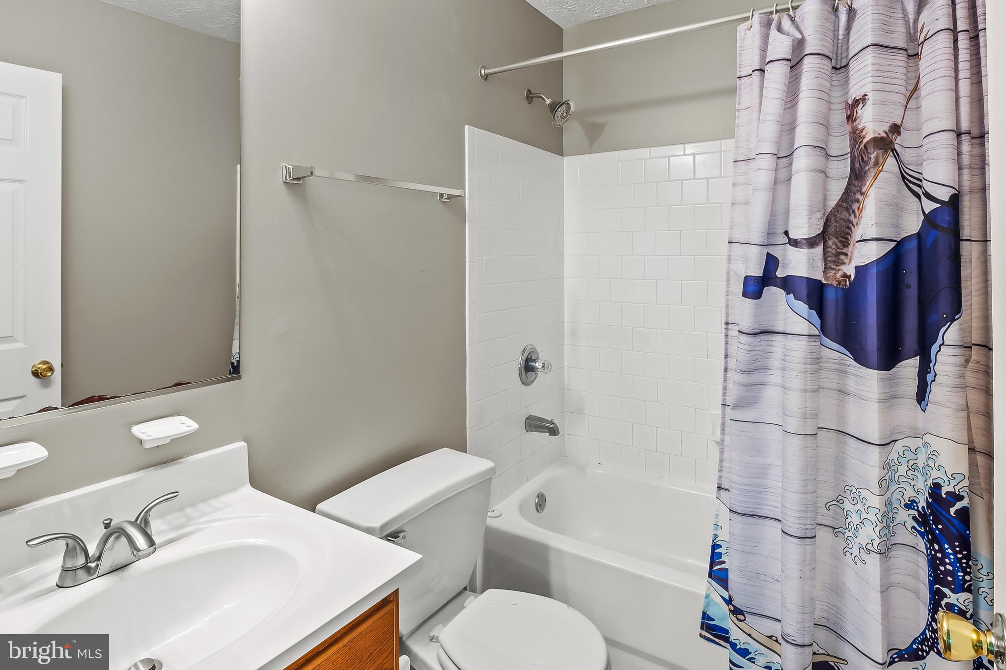 ANNAPOLIS OVERLOOK - Residential Lease