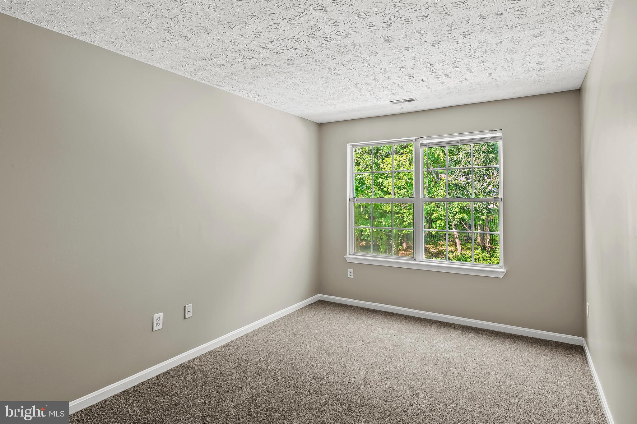 ANNAPOLIS OVERLOOK - Residential Lease