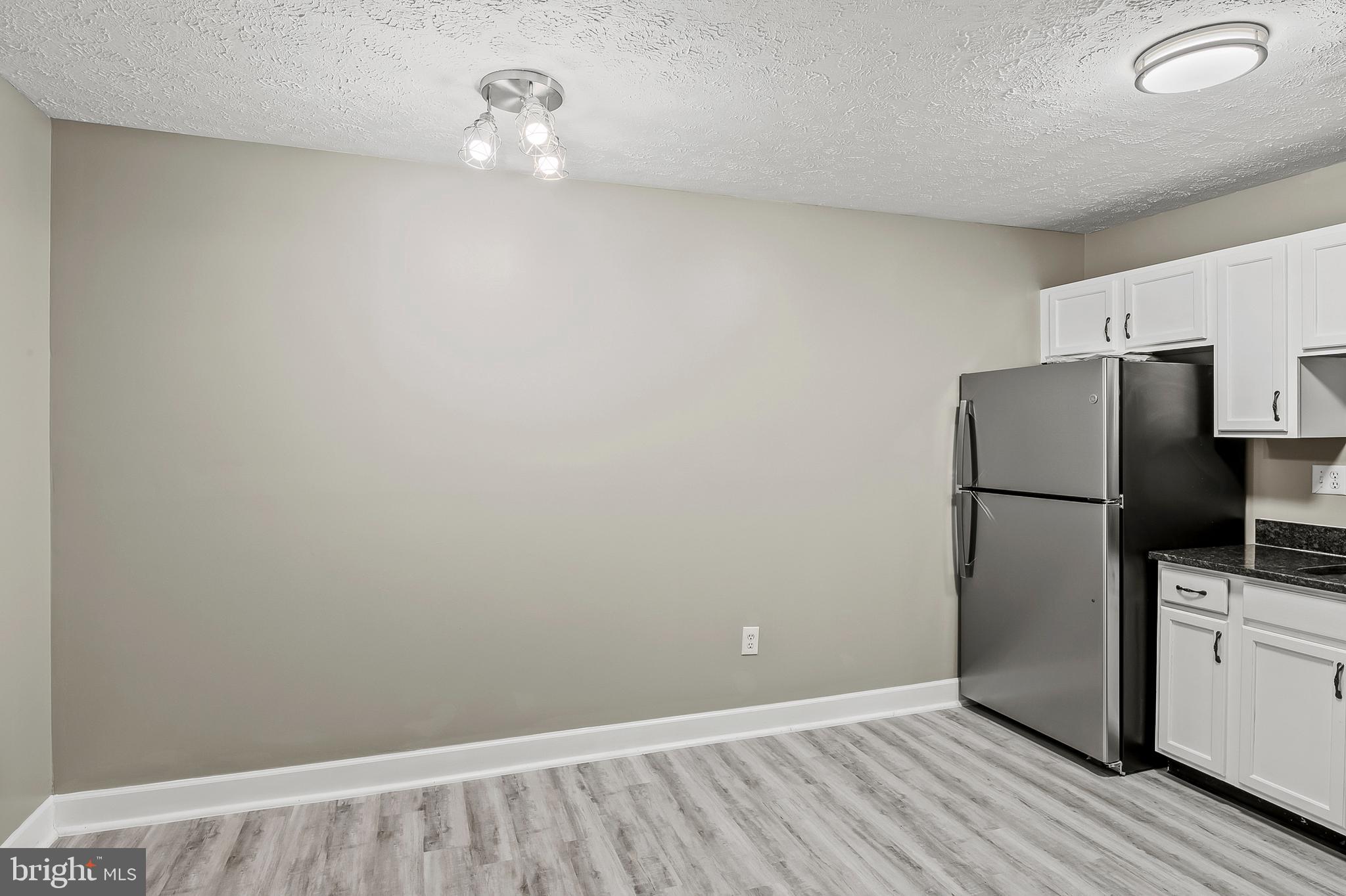 ANNAPOLIS OVERLOOK - Residential Lease