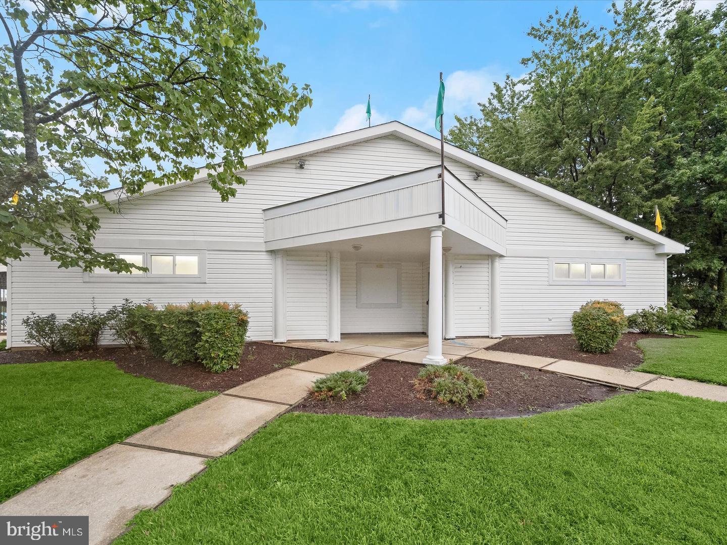 ANNAPOLIS OVERLOOK - Residential Lease