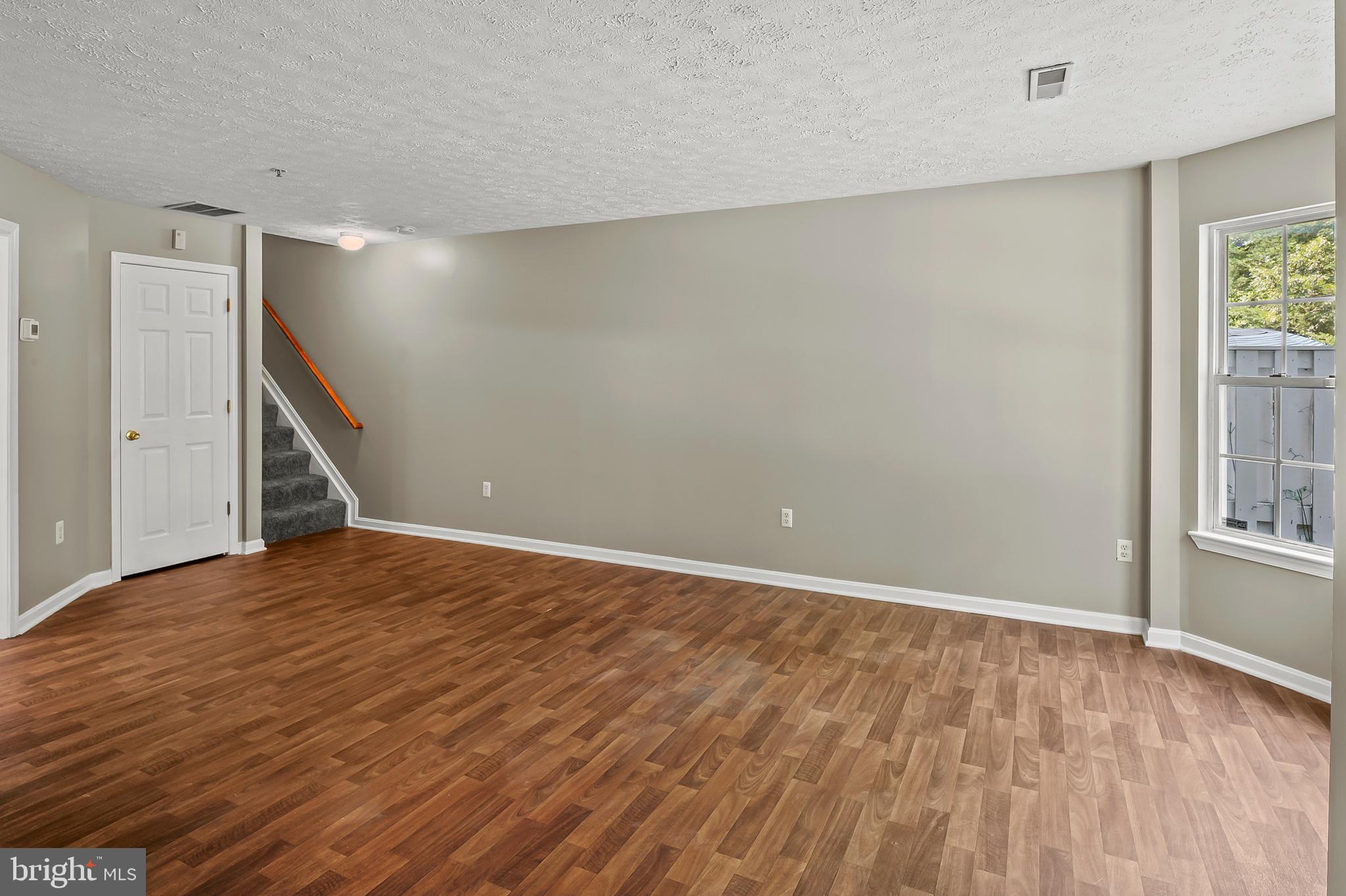 ANNAPOLIS OVERLOOK - Residential Lease