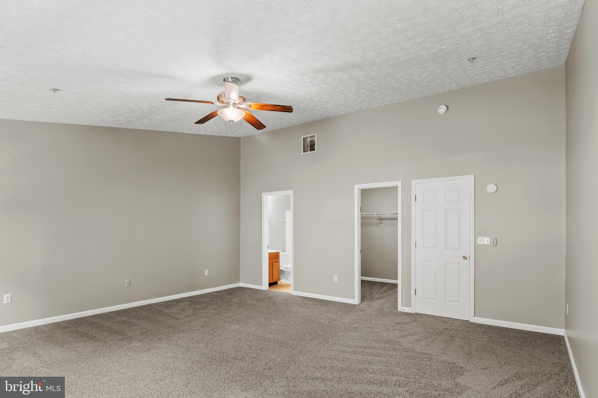 ANNAPOLIS OVERLOOK - Residential Lease