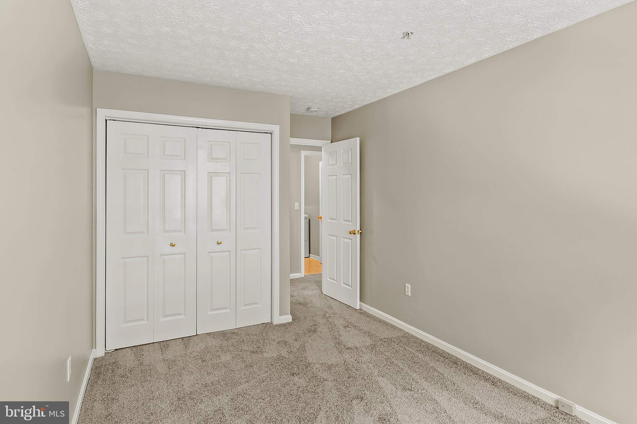 ANNAPOLIS OVERLOOK - Residential Lease