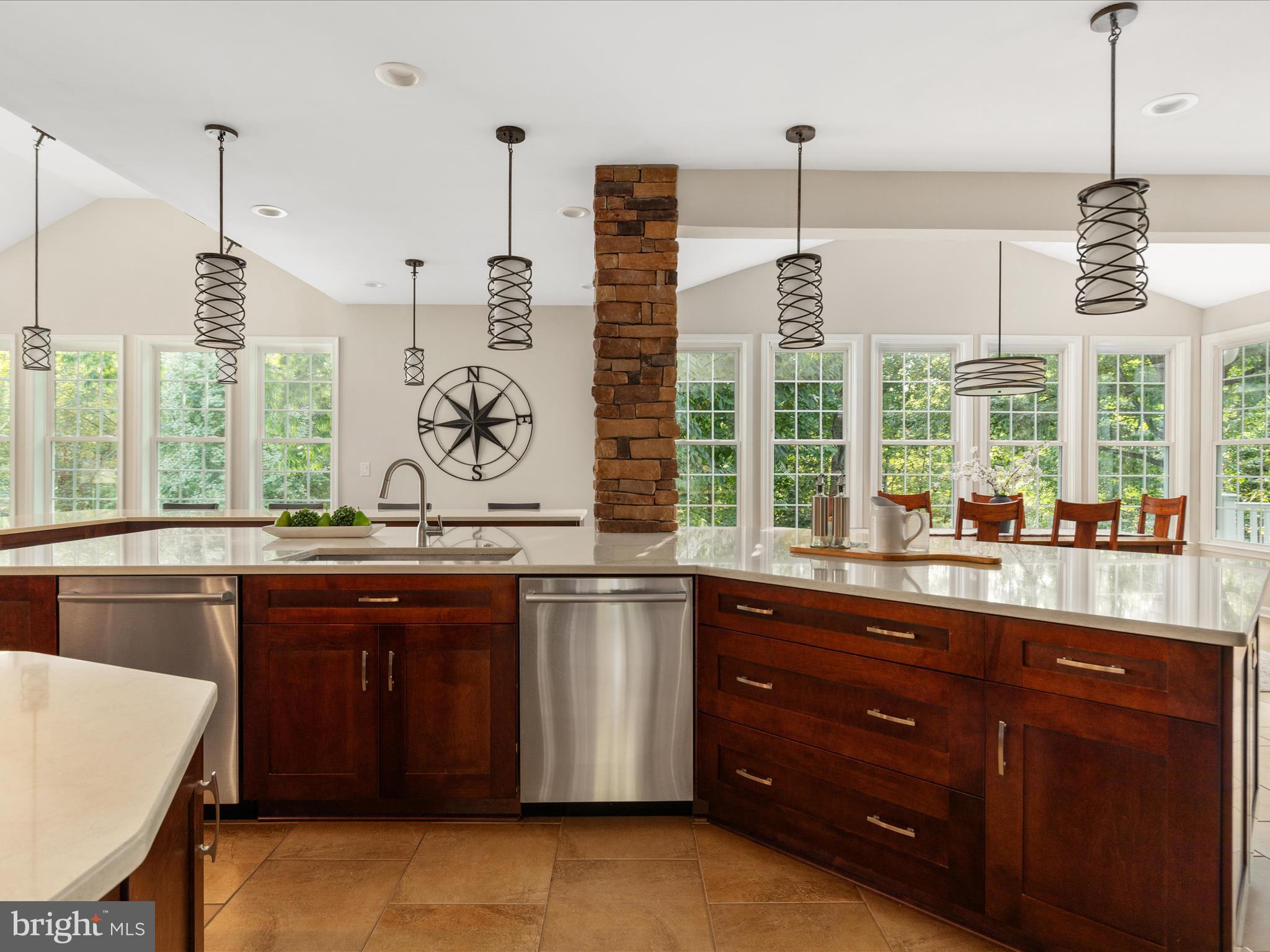 HAWTHORNE FOREST - Residential