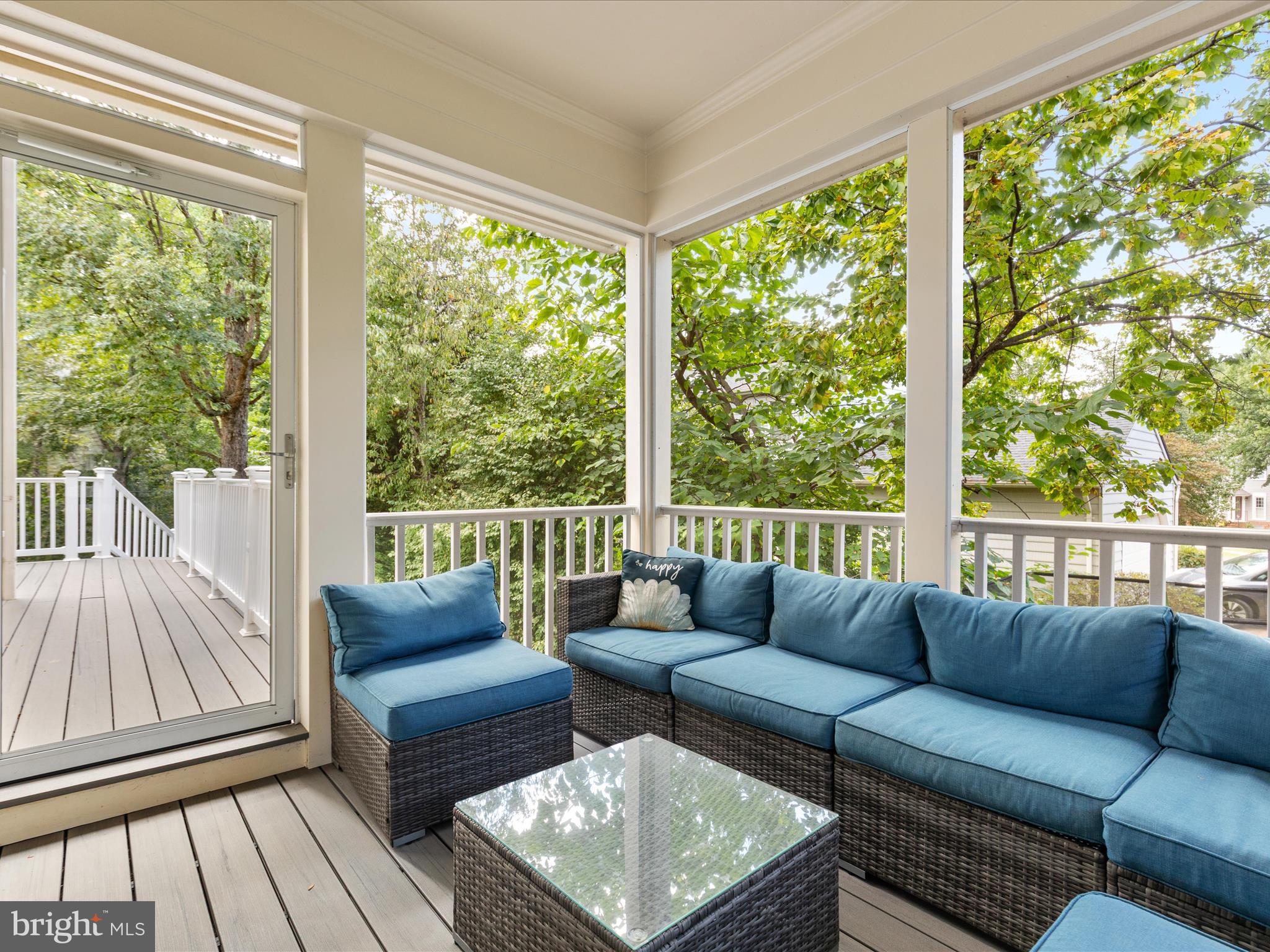 HAWTHORNE FOREST - Residential