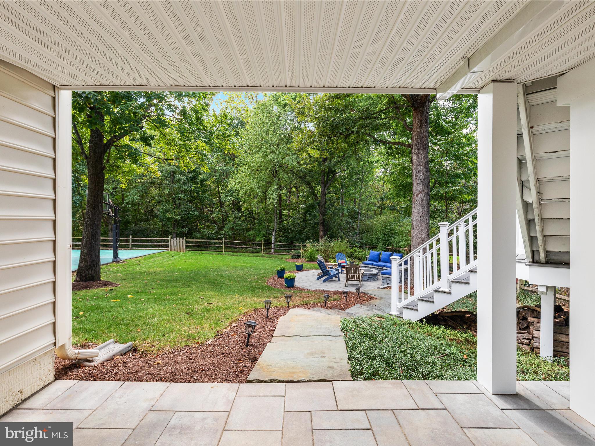 HAWTHORNE FOREST - Residential