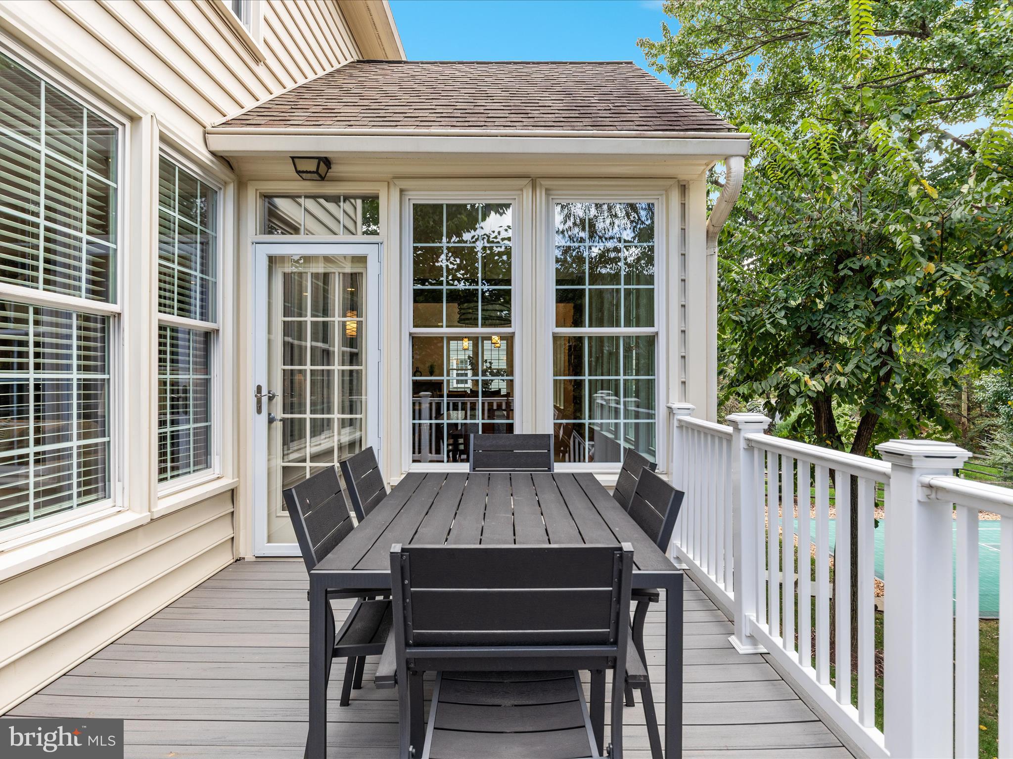 HAWTHORNE FOREST - Residential