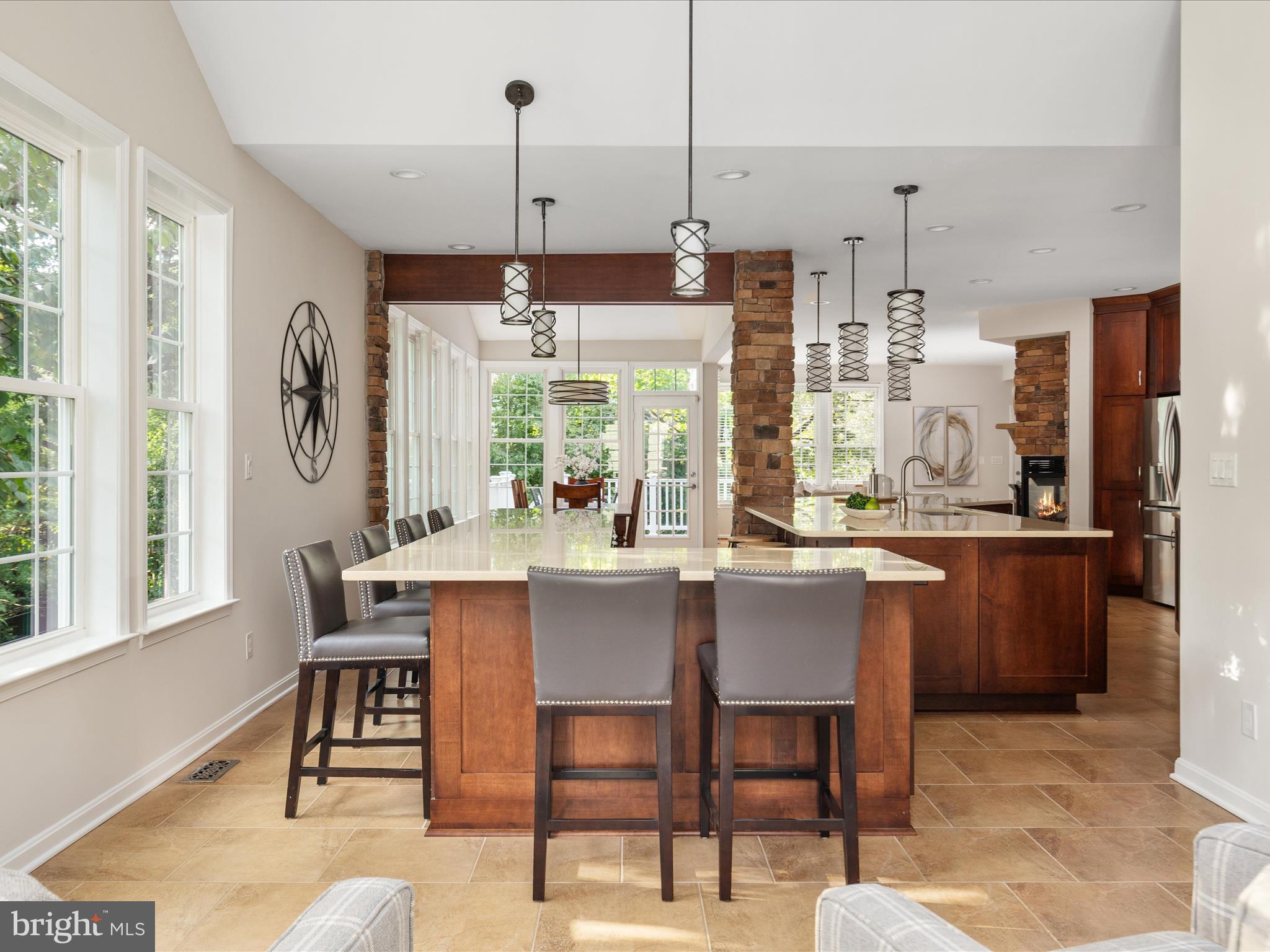 HAWTHORNE FOREST - Residential