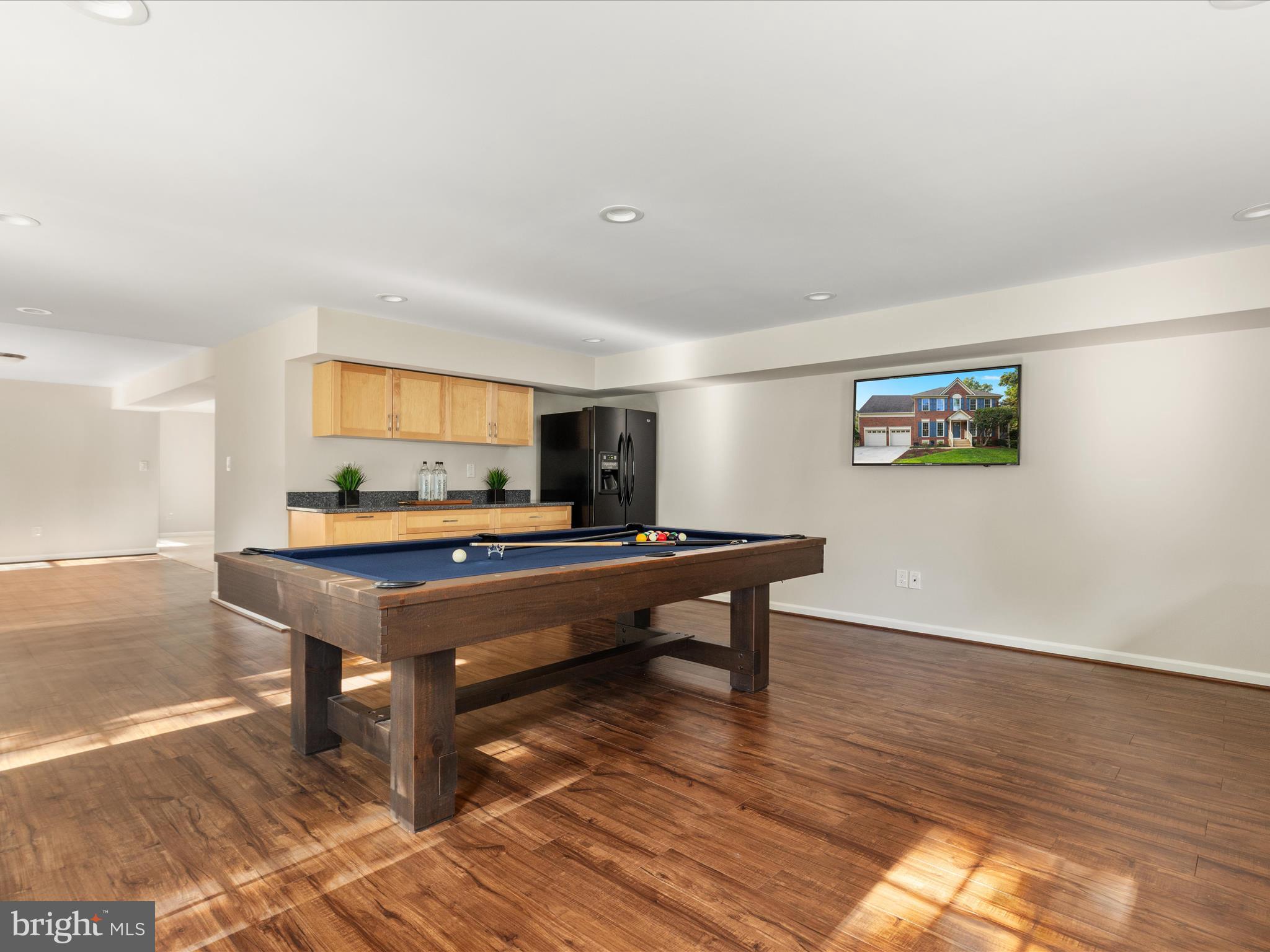 HAWTHORNE FOREST - Residential