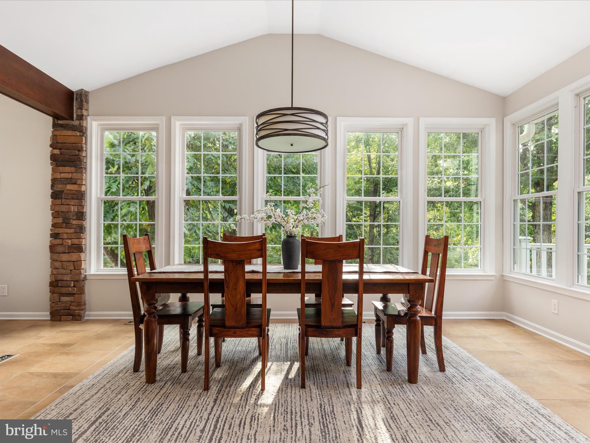 HAWTHORNE FOREST - Residential