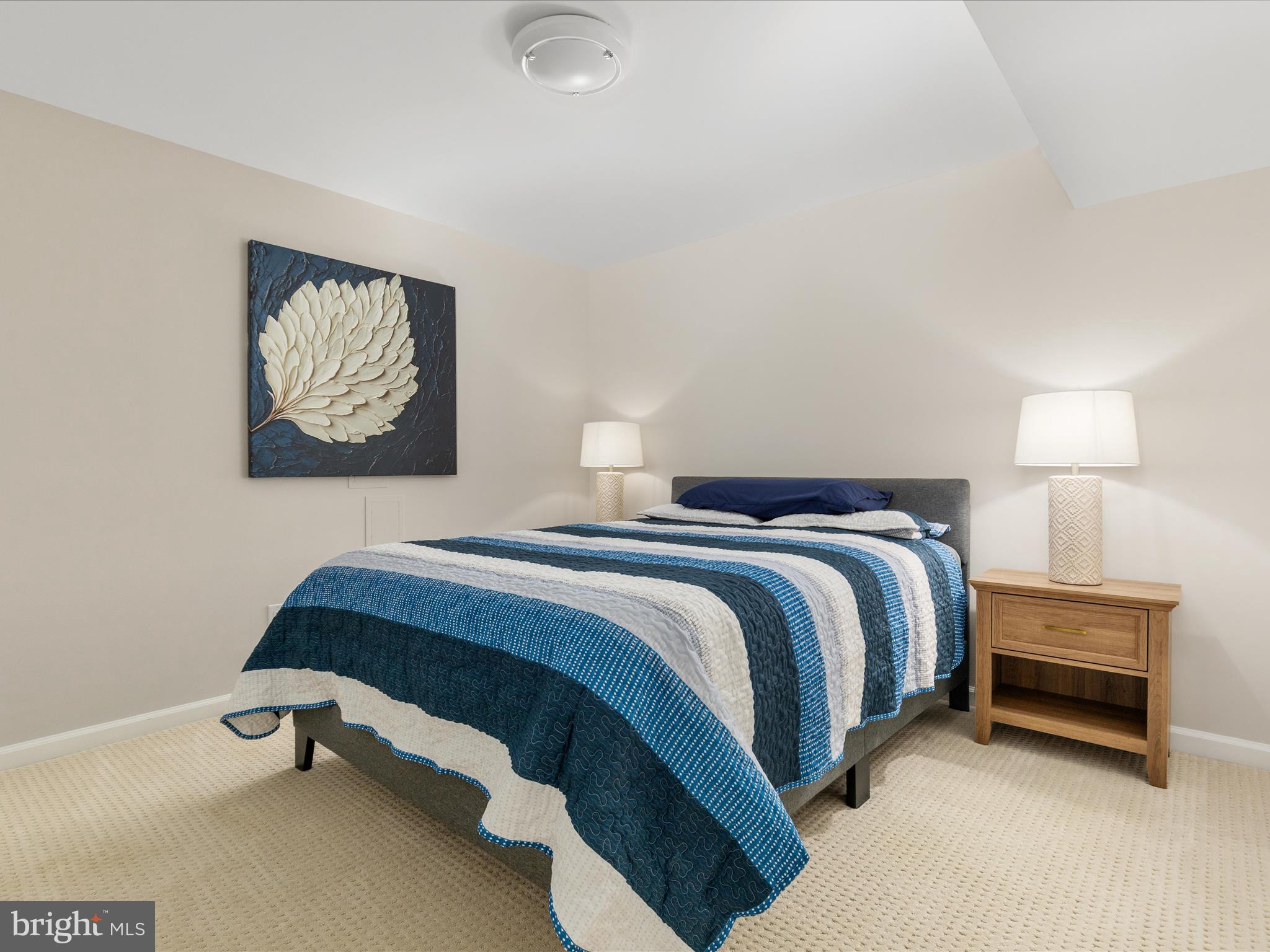 HAWTHORNE FOREST - Residential