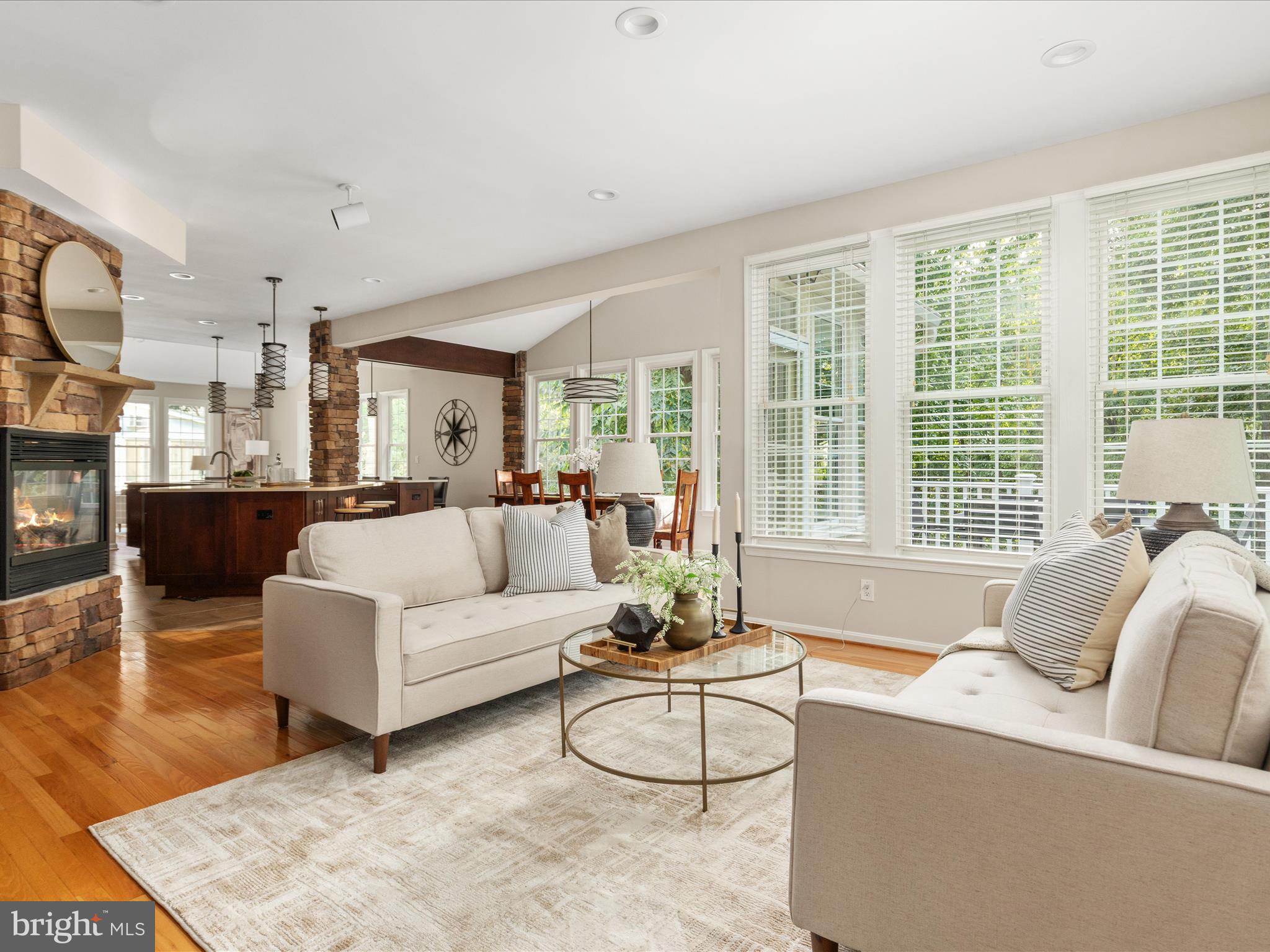 HAWTHORNE FOREST - Residential