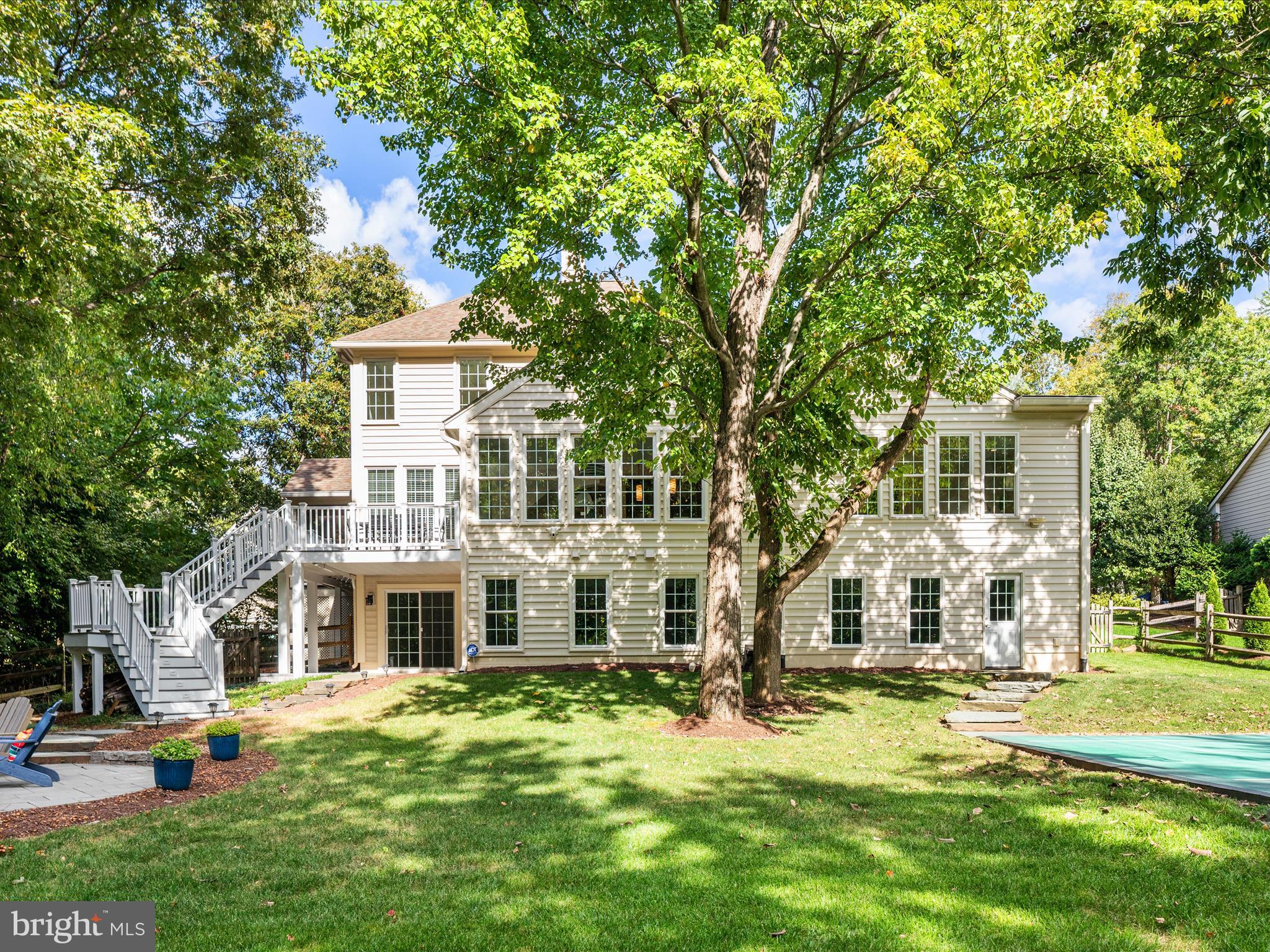 HAWTHORNE FOREST - Residential