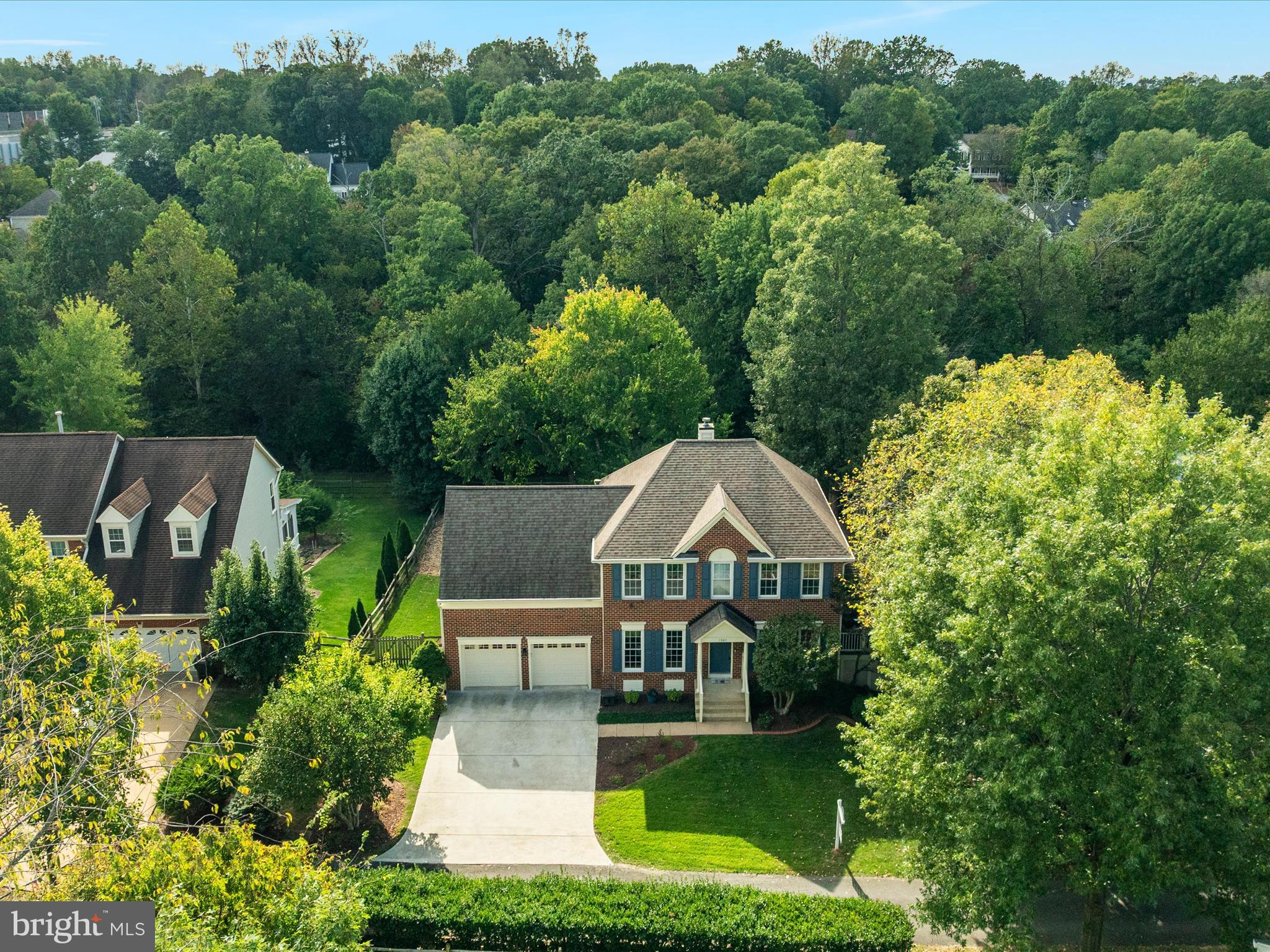 HAWTHORNE FOREST - Residential