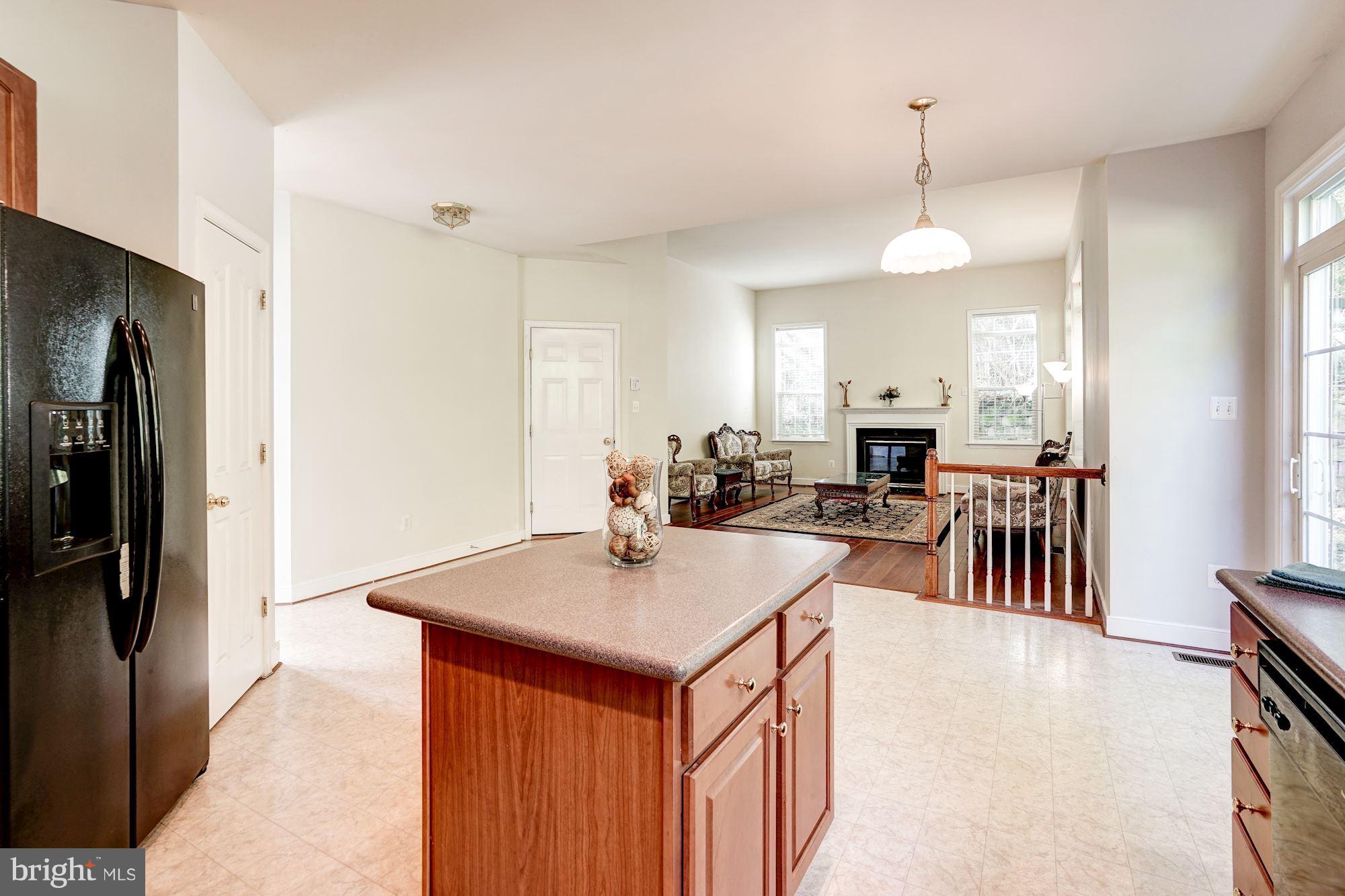 SIMMONS GROVE - Residential