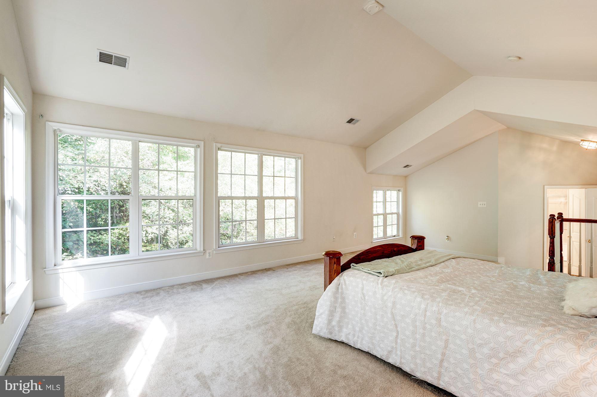 SIMMONS GROVE - Residential