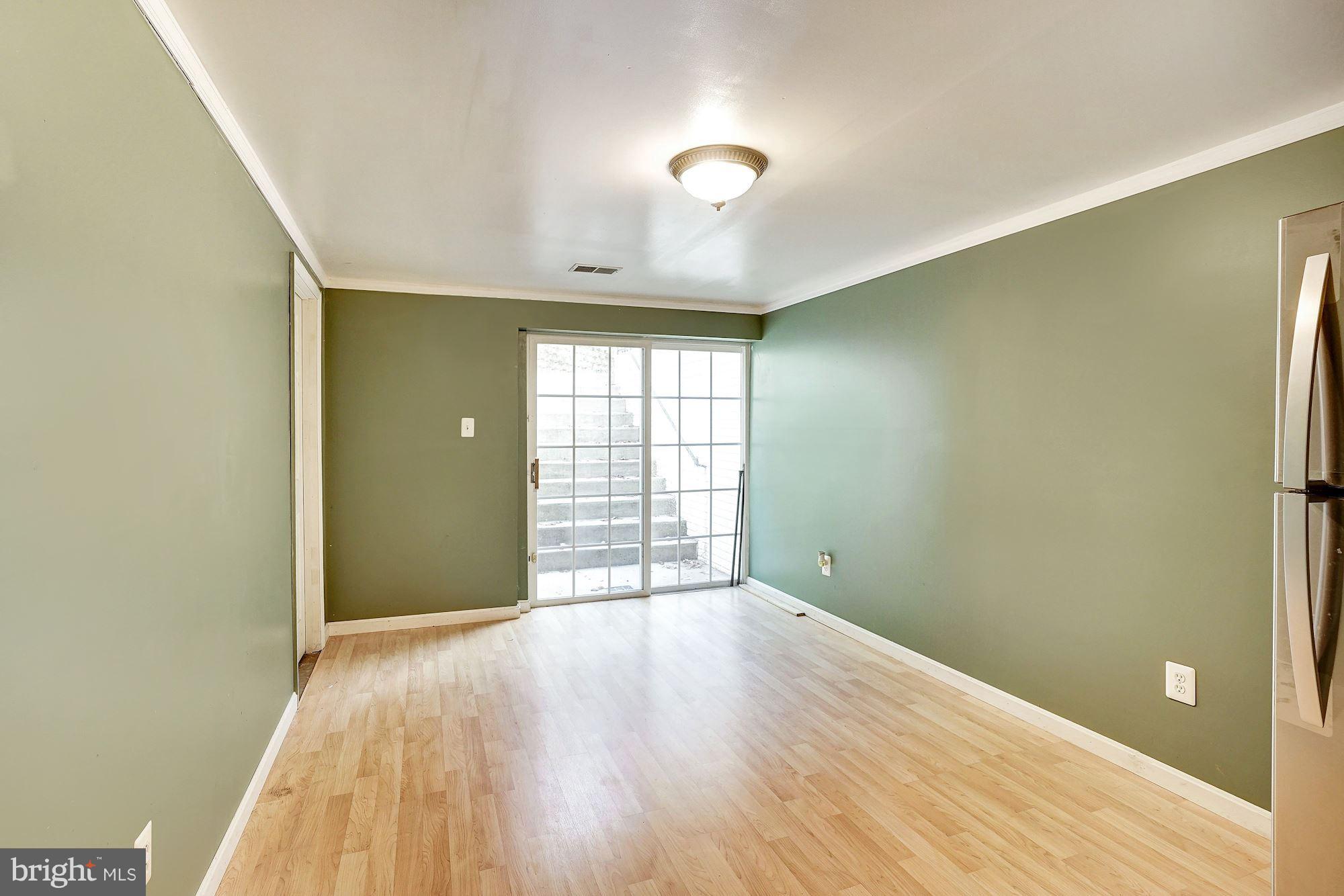 SIMMONS GROVE - Residential