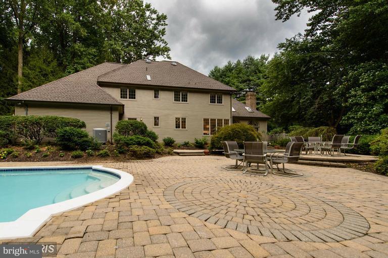 STURBRIDGE - Residential