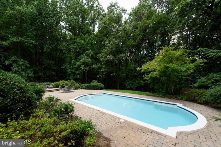 STURBRIDGE - Residential