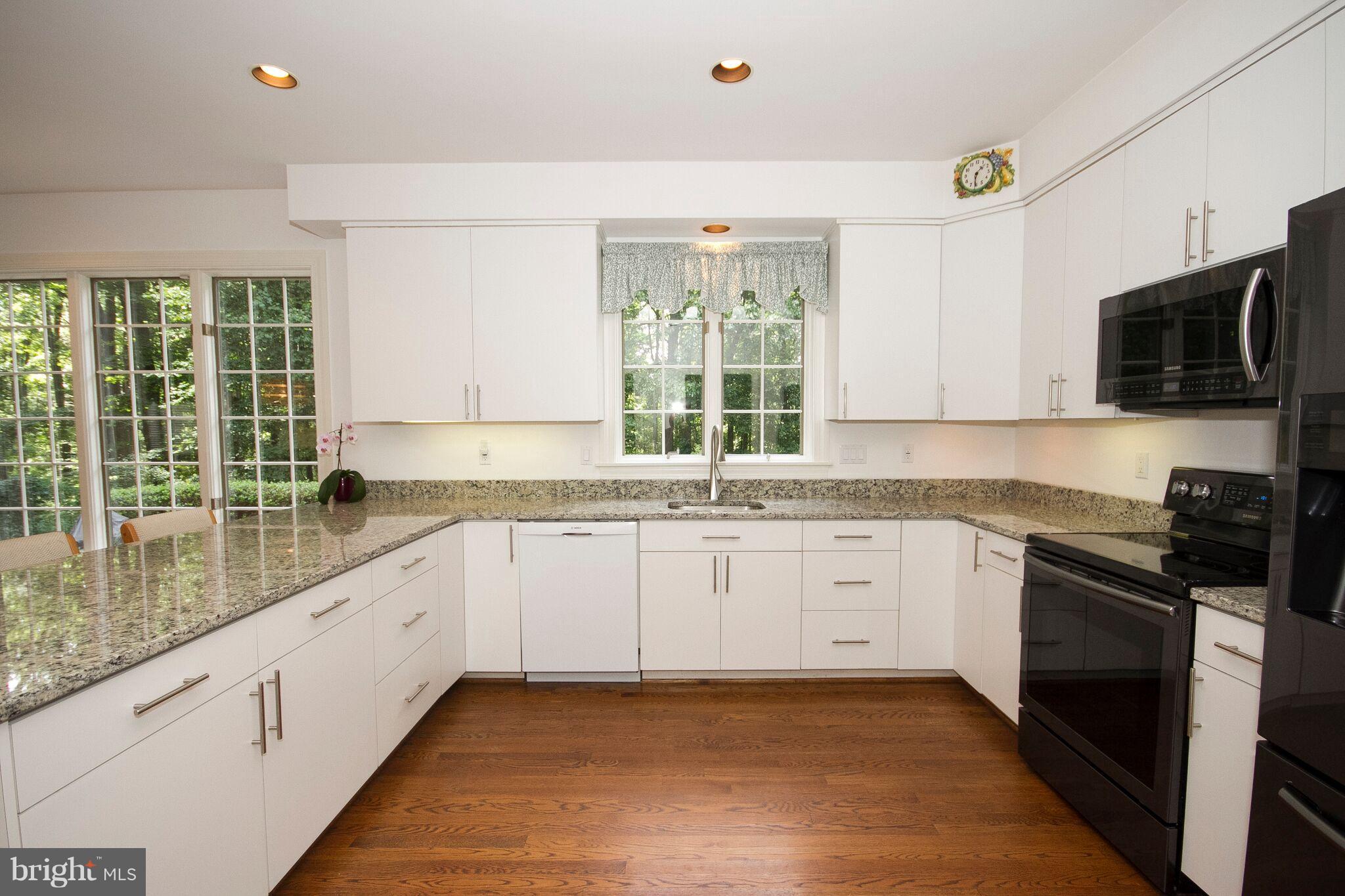 STURBRIDGE - Residential