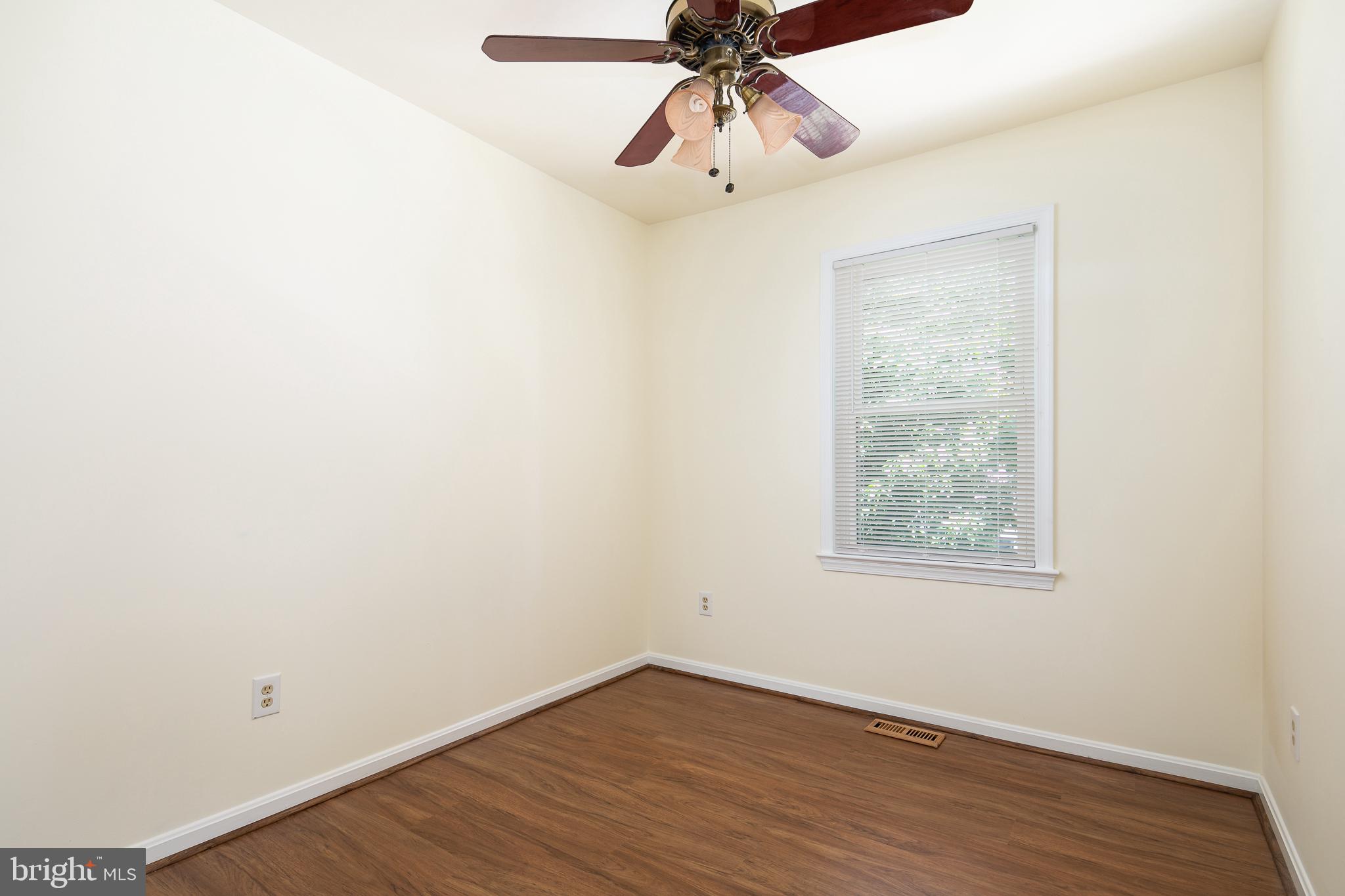 HENSON PARK - Residential Lease