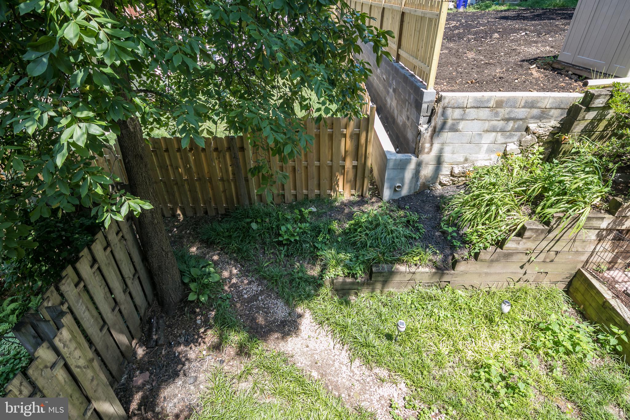 HENSON PARK - Residential Lease