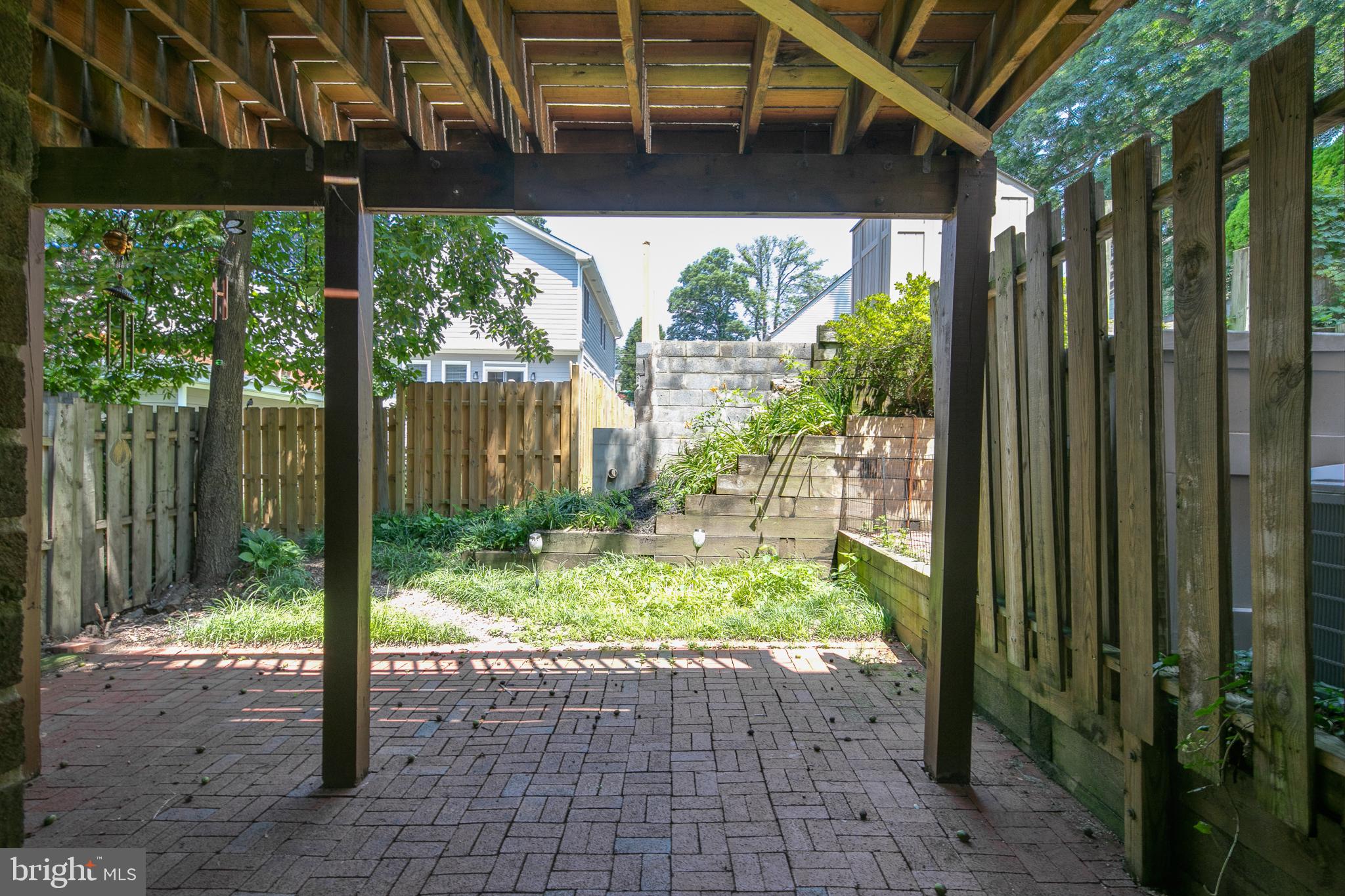 HENSON PARK - Residential Lease