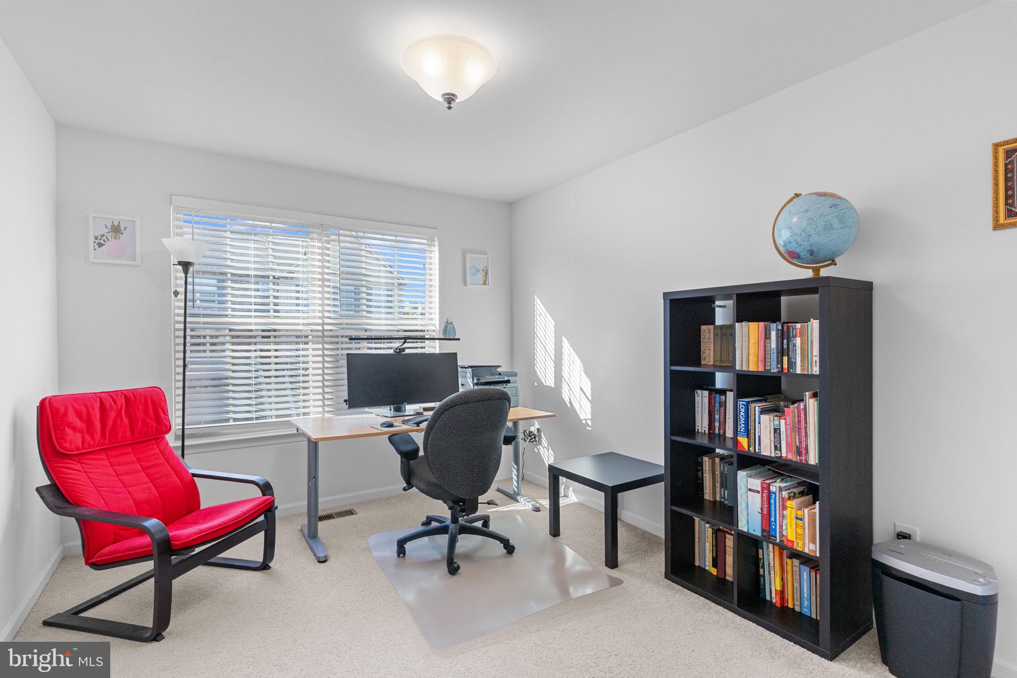 EMERALD WALK - Residential