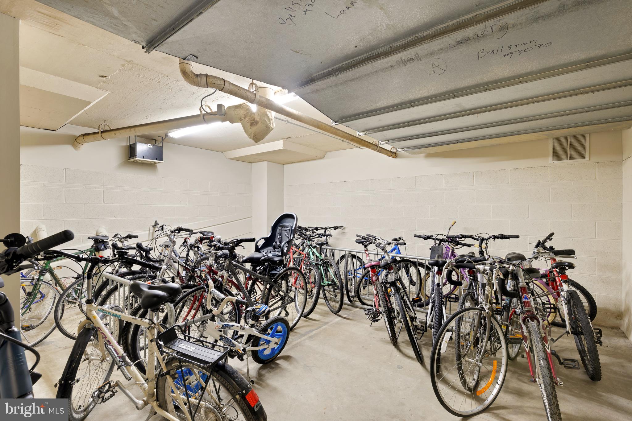 ALTA VISTA - Residential Lease