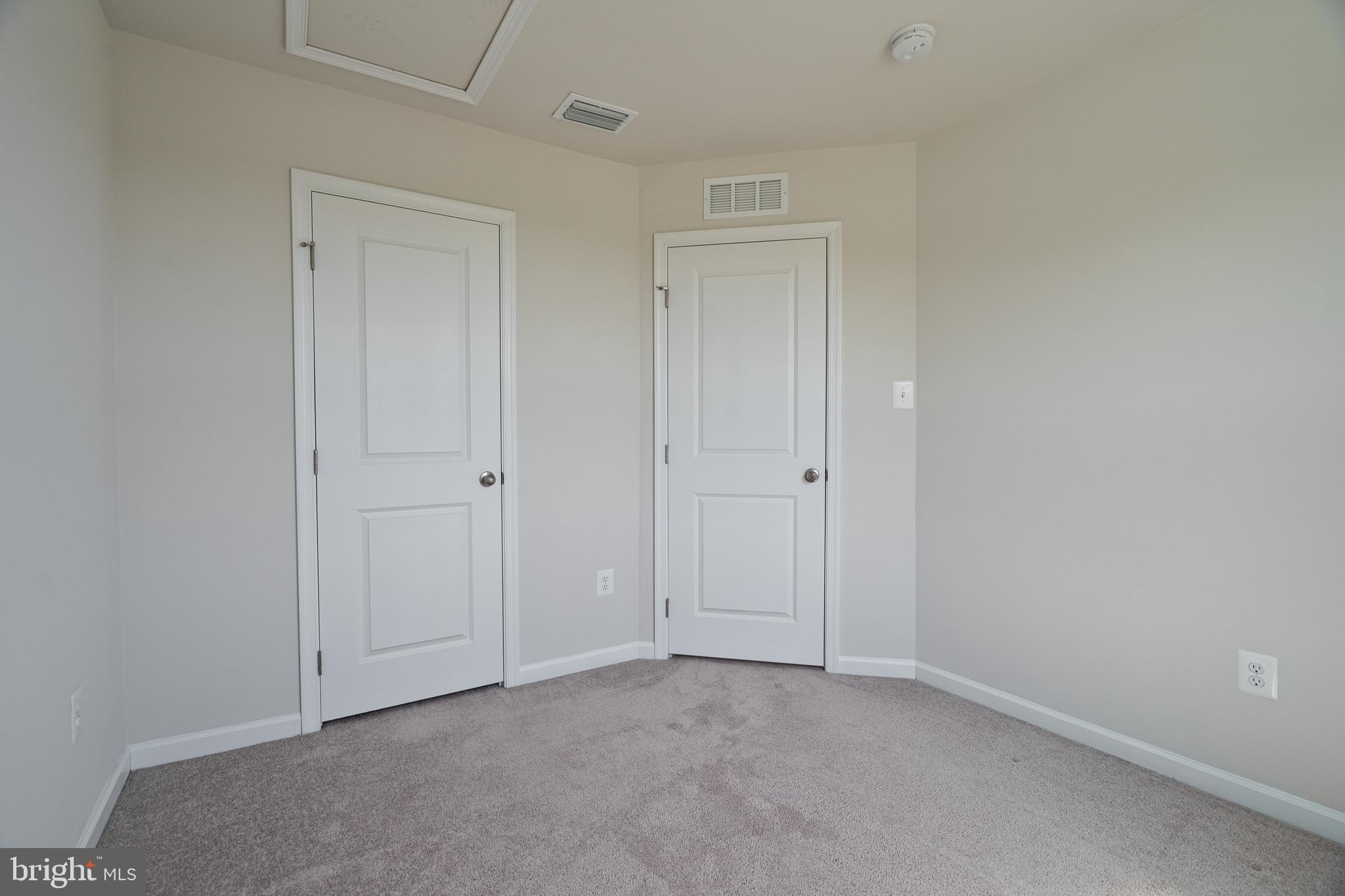 THE LAKES AT MARTINSBURG - Residential