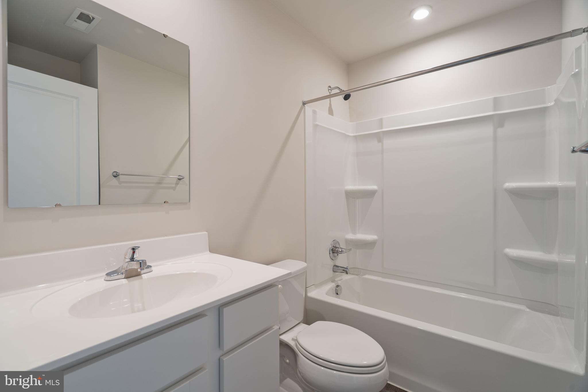 THE LAKES AT MARTINSBURG - Residential