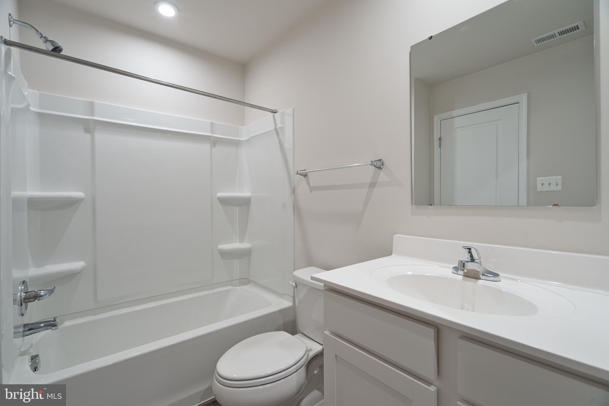 THE LAKES AT MARTINSBURG - Residential